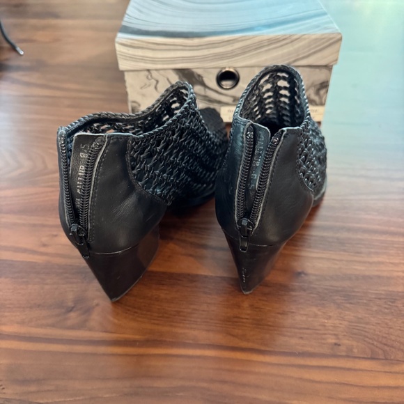 Jeffrey Campbell Gallup Woven Ankle Bootie - Size 8.5 - Picture 3 of 7